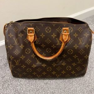 Louis Vuitton monogram speedy 30 SOLD OOS
